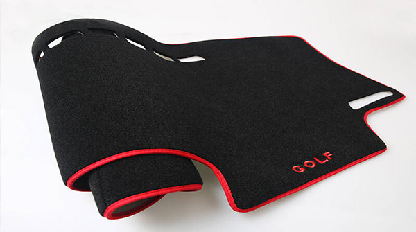 激光切割汽车仪表台避光垫， 让您的爱车夏日更安全！