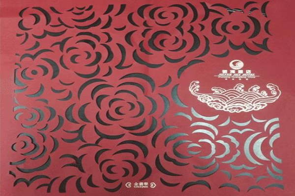 当中秋与激光相遇，故事开始了.........