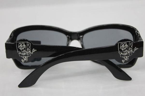 眼睛片激光镭雕设备——眼镜激光打标机