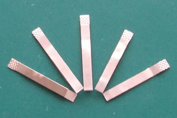 铜箔铝箔金属薄片专用切割机型—紫外皮秒激光切割机