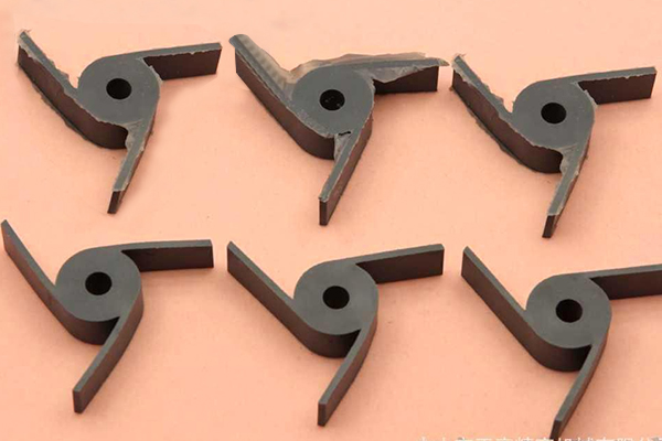 塑料件激光去毛刺机（工艺分析）